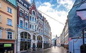 Blue Bird Hostel In Riga Old Town